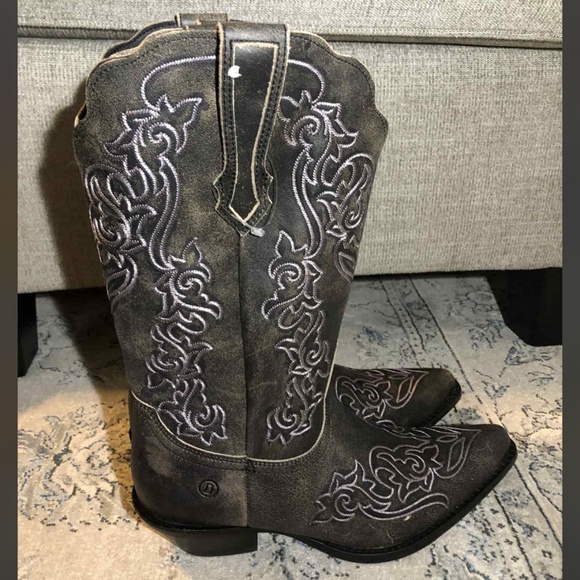 Dingo Flirty N' Fun Embroidered Cowboy Boots Mid Calf Mid Heel - Picture 4 of 10
